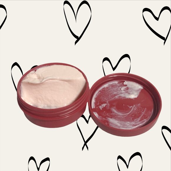 ⭐The Body Shop Strawberry Lip Butter-Body Butter-Hand Cream-Shower Gel-Bath Bomb - Picture 8 of 10